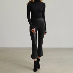 Commando Cropped Flare Leggings, size xs